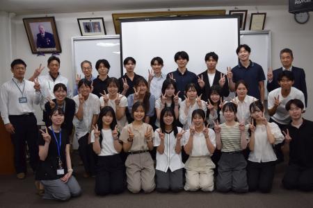立命館大学経営学部西岡ゼミと産学連携プロジェクトを 立命館大学経営学部西岡ゼミと産学連携プロジェクトを