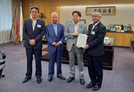 普通交付税不交付団体における財源充実に関する要請結 普通交付税不交付団体における財源充実に関する要請結