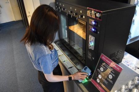 飛天ジャパンの決済端末「Pay BOX」が、ホテルスロー 飛天ジャパンの決済端末「Pay BOX」が、ホテルスロー