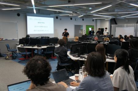 産学連携プロジェクトの最終報告会を開催。学生が新宿 産学連携プロジェクトの最終報告会を開催。学生が新宿