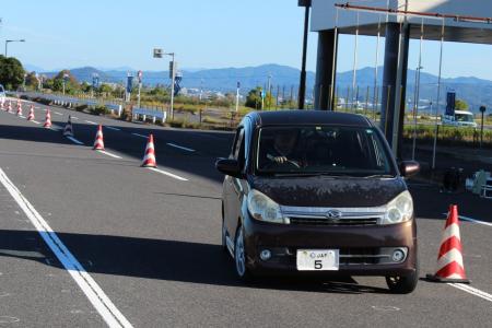 【JAF島根】公道ではできない運転をマイカーで体験! 【JAF島根】公道ではできない運転をマイカーで体験!