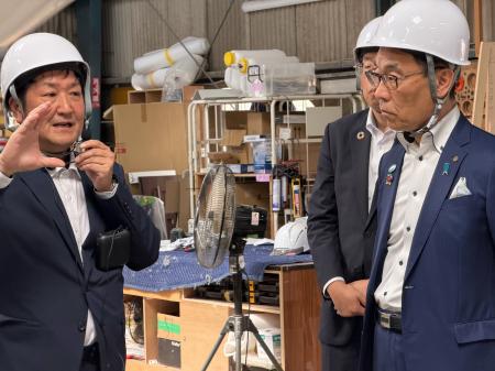 埼玉県 大野元裕知事が日本特種ボディーを訪問 フェ 埼玉県 大野元裕知事が日本特種ボディーを訪問 フェ