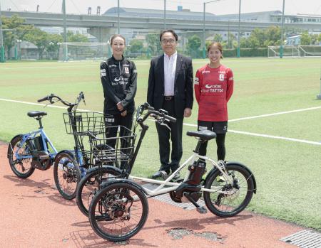 INAC神戸レオネッサ宮本監督、成宮選手へ川崎重工から