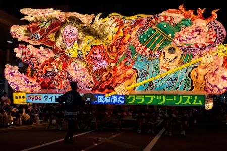 青森屋が応援するねぶた師・北村麻子氏が青森ねぶた祭