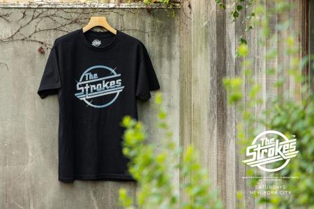 ニューヨーク出身のロックバンド「The Strokes」と「S ニューヨーク出身のロックバンド「The Strokes」と「S