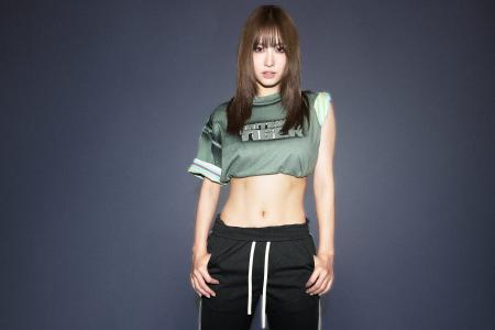 Onitsuka Tiger ブランドアンバサダー MOMO氏を起用し Onitsuka Tiger ブランドアンバサダー MOMO氏を起用し