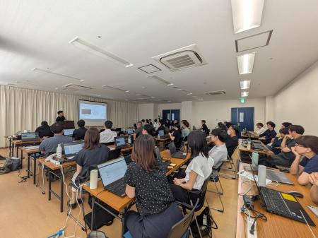 【開催報告】社員主役の「AI事例共有会」を本格導入、