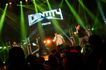 <IDENTITY>3都市Zeppツアーがついに東京でフィナー <IDENTITY>3都市Zeppツアーがついに東京でフィナー