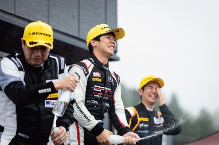 雨と晴れが生んだ50分間のドラマ。BMW & MINI Racing 雨と晴れが生んだ50分間のドラマ。BMW & MINI Racing