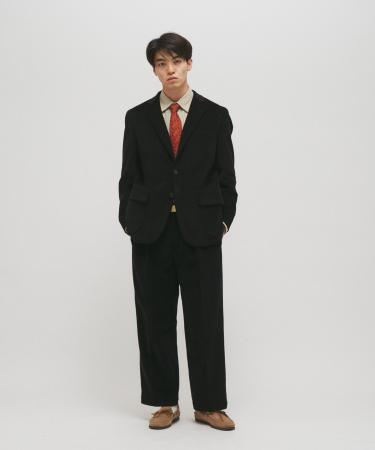 伝統を現代の視点で再構築。JOURNAL STANDARDより、 B 伝統を現代の視点で再構築。JOURNAL STANDARDより、 B