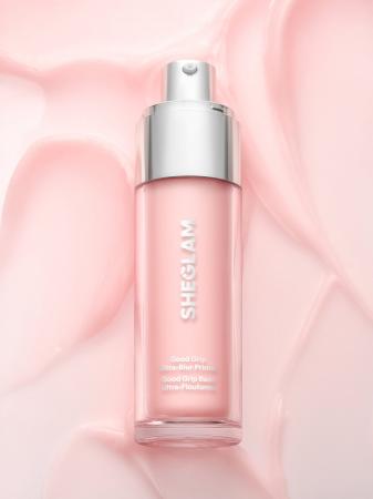 SHEGLAM から、メイクの密着力と毛穴レスな仕上がりを