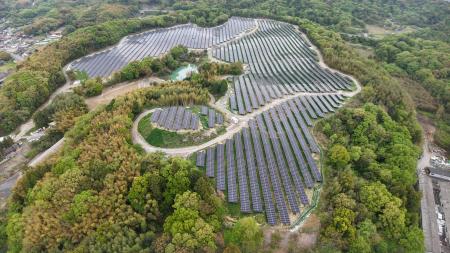 X-ELIO、日本における14MWの船木太陽光発電所のSun Tr X-ELIO、日本における14MWの船木太陽光発電所のSun Tr