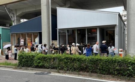 名古屋人気のカフェを目指す為、日本初のケーキ店に!? 名古屋人気のカフェを目指す為、日本初のケーキ店に!?
