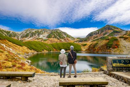 立山黒部アルペンルート、9月から始まる紅葉シーutf-8 立山黒部アルペンルート、9月から始まる紅葉シーutf-8