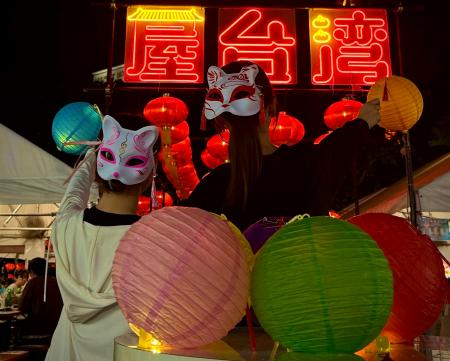 テーマは「五感で味わう熱狂台湾！！」　夜市は“食べ