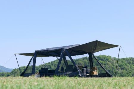 約1年の試作を重ねたWAQ初のエアテント「AIR VISTA」 約1年の試作を重ねたWAQ初のエアテント「AIR VISTA」