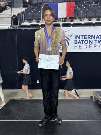 大阪成蹊大学 バトントワーリング部の木下将希選utf-8