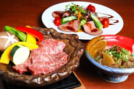 希少な「壱岐牛」を一頭買い。自分で焼いて楽しむ陶板