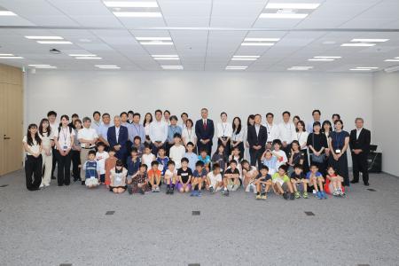 東京・大阪で子ども参観日を開催