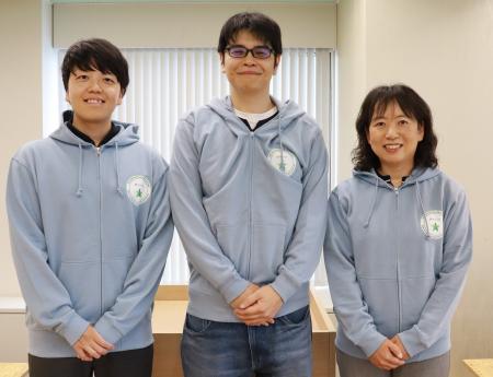 日立のエンジニア3名が、「Microsoft Top Partner Eng