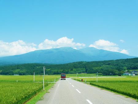 教室から大自然へ、学びを生きた実践に変える4日間。