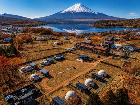 【秋の富士山×絶景グランピング】山中湖の「全室富士