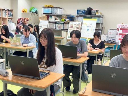 AIを「使う」から「使いこなす」へ全校生が生成AIを活