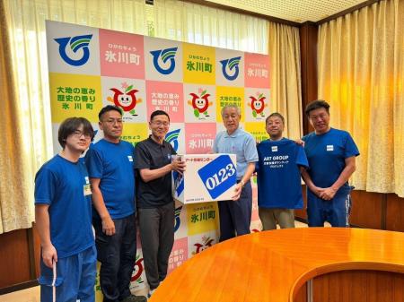 熊本県氷川町で被災者の避難場所移動を支援　ダンボー