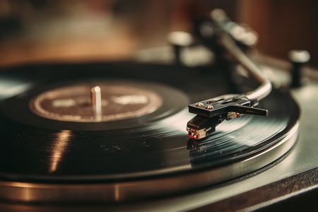 「出張 Bring Your Record Night」を開催。音楽をきっ