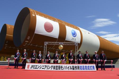 国内初、洋上風力発電向け基礎「モノパイル」国産初品