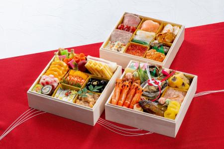 豪華絢爛な“金箔”と冬の味覚を凝縮！伝統の郷土料理と