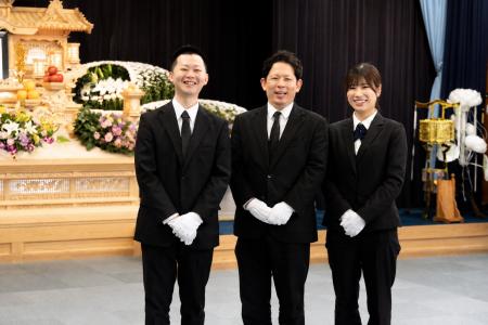 “見えにくい”と言われる葬儀業界を、声で開く。京都・