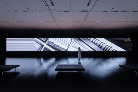 坂本龍一 ＋ 高谷史郎による没入型アートインスタレー