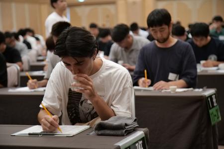 いま世界が注目する「日本茶」利き茶No.1を決める『闘 いま世界が注目する「日本茶」利き茶No.1を決める『闘