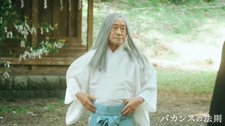 武田鉄矢が物語の命運を握る「龍神様」役で出演!全天 武田鉄矢が物語の命運を握る「龍神様」役で出演!全天