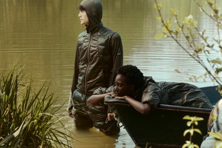 AIGLEは桑田悟史がデザインを手掛ける限定カプセルコ