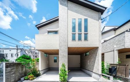 1億5,600万円の邸宅を、スタッフ不在で。分譲戸建て「