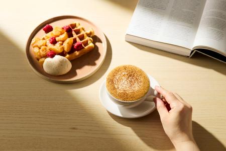 この秋、ゆっくりとコーヒーを楽しむ。ブルーボトルコ