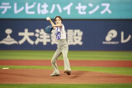 中日ドラゴンズ戦で「ハイセンス 大画面テレビ Dutf-8