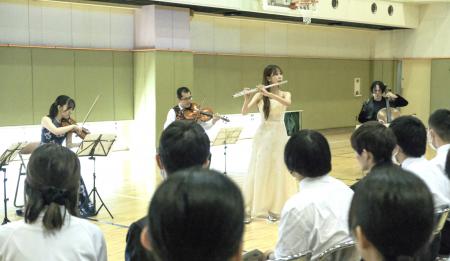 仙台に生徒が笑顔になる クラシックコンサートがやっ 仙台に生徒が笑顔になる クラシックコンサートがやっ