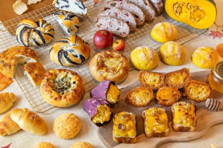 実りの秋を味わう季節限定パンが登場。10月限定のハロ