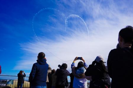 【埼玉県狭山市】「入間航空祭」市役所屋上特別観覧席