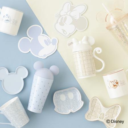 アイボリー×ブルーカラーが大人かわいいミッキーマウ