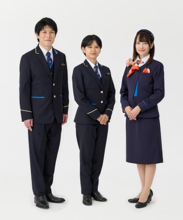 富士急グループ、創立100周年を機に乗務員制服を刷新