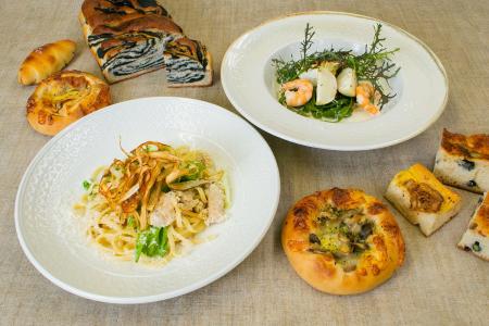 自家製パンビュッフェに季節限定パンが登場！秋の味覚