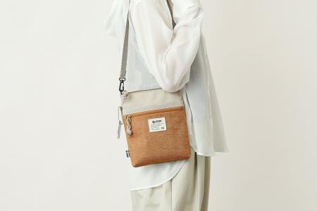 【moz(モズ)】新色キャメル×オレンジ登場！5ポケット