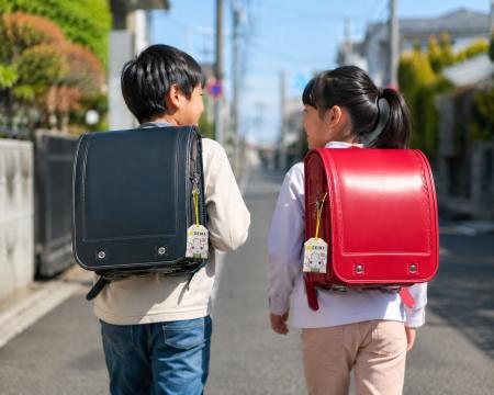 京都市内の子どもたち約10万8,000人の安心・安全を支 京都市内の子どもたち約10万8,000人の安心・安全を支