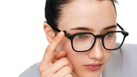 RayNeo、スマートグラス「RayNeo iO Smart Glasses」