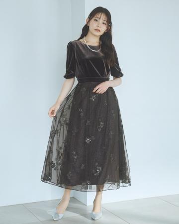 モデル・女優の久間田琳加さんが魅せる AIMER“Special