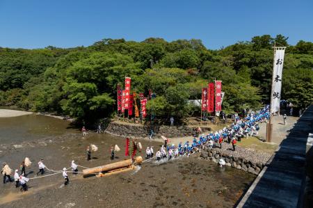 【三重県・伊勢市】第63回神宮式年遷宮「第一次お木 【三重県・伊勢市】第63回神宮式年遷宮「第一次お木